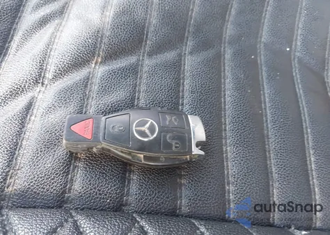 2012 Mercedes-Benz E 350 4Matic z USA, uszkodzony, nr VIN WDDHF8JB3CA625271